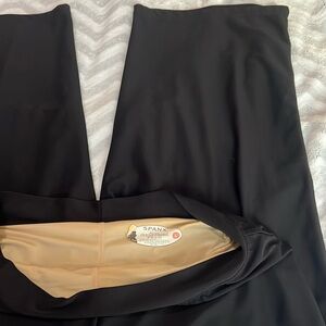 Spanx Double Layer Cropped Stretchy Pant